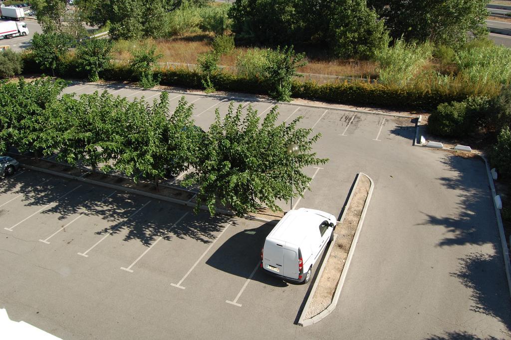 Ibis Budget Marseille Vitrolles Vitrolles (Bouches-du-Rhone) Exterior foto