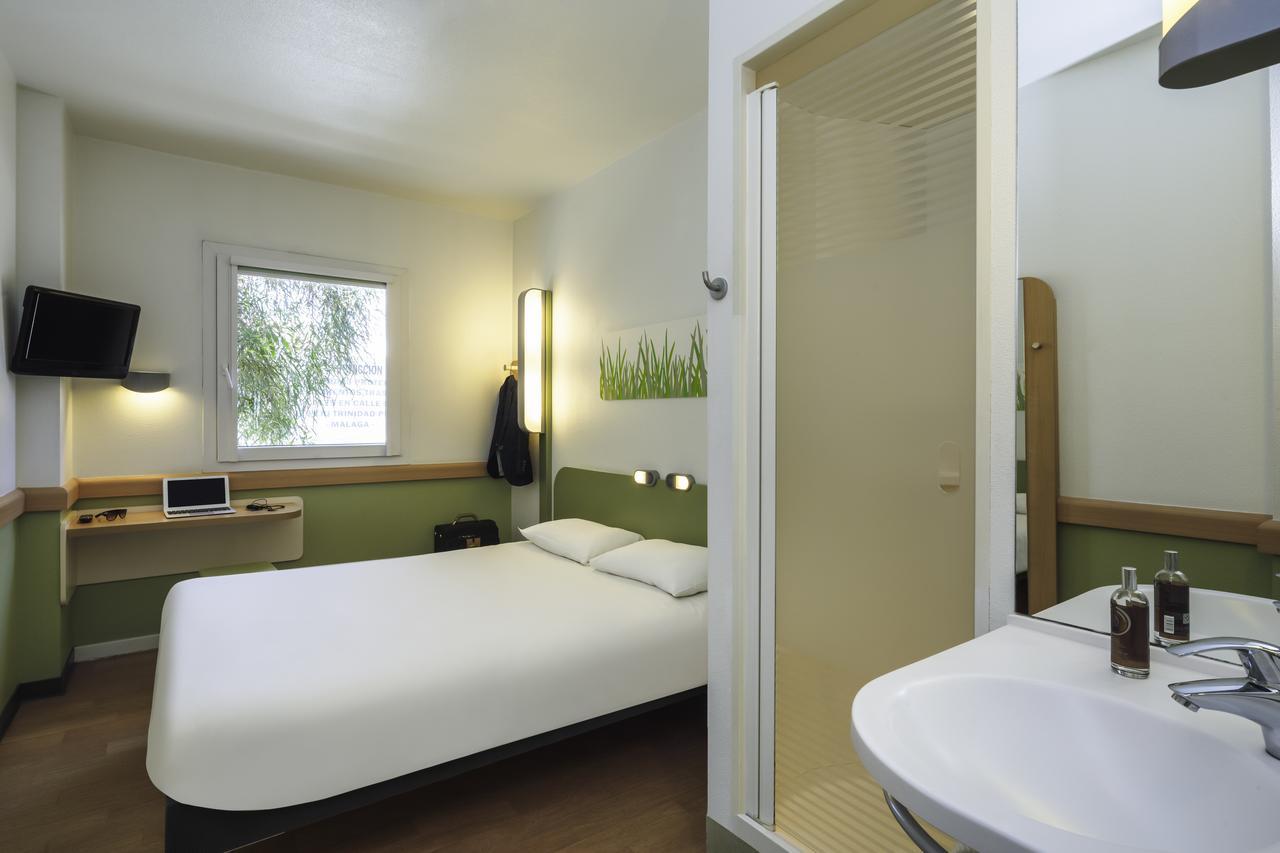 Ibis Budget Marseille Vitrolles Vitrolles (Bouches-du-Rhone) Exterior foto