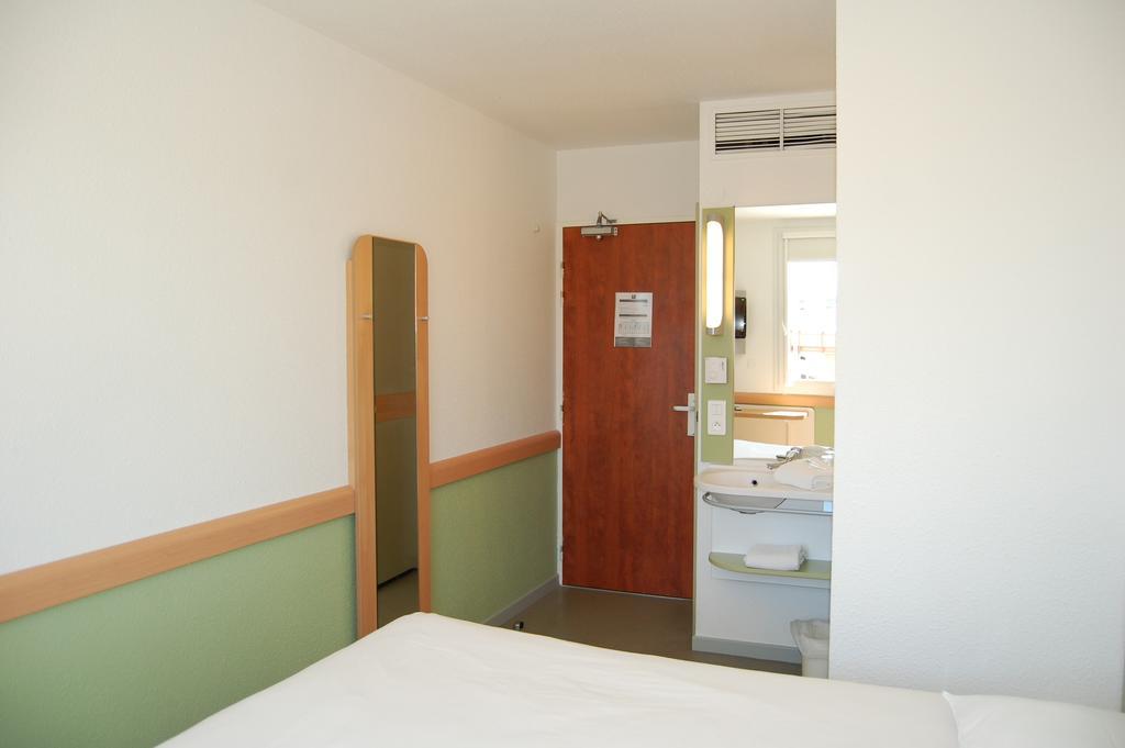 Ibis Budget Marseille Vitrolles Vitrolles (Bouches-du-Rhone) Quarto foto